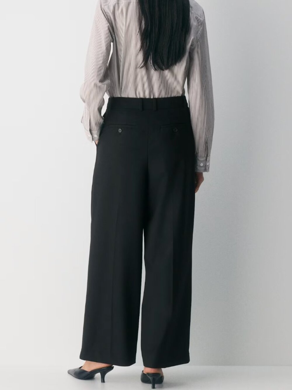 ARITZIA LAVISH PANTS IN BLACK SIZE 4 - Picture 7 of 11